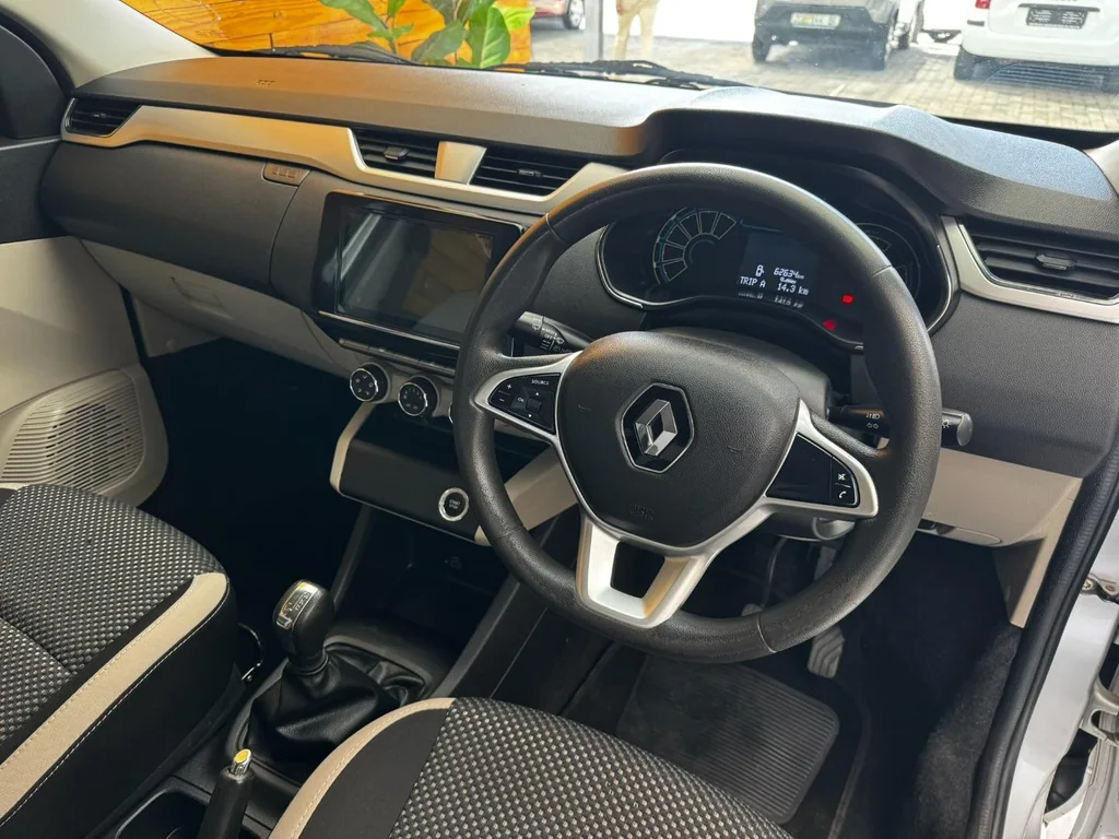 2021 Renault Triber 1.0 Prestige Auto – photo 12