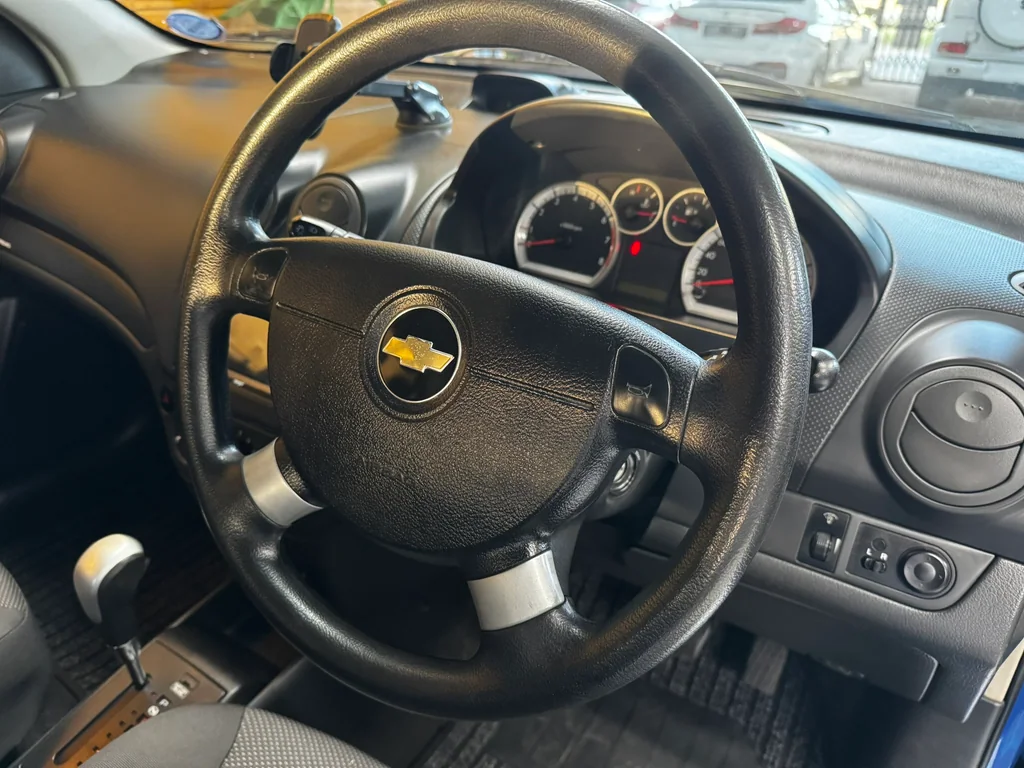 2010 Chevrolet Aveo 1.6 LS Auto Hatch – photo 10