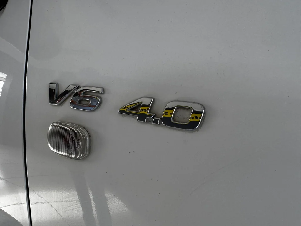2006 Toyota Fortuner 4.0 V6 4X2 Manual – photo 8