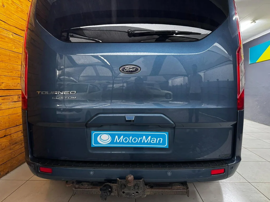 2019 Ford Tourneo Custom 2.2TDCi SWB Limited – photo 8