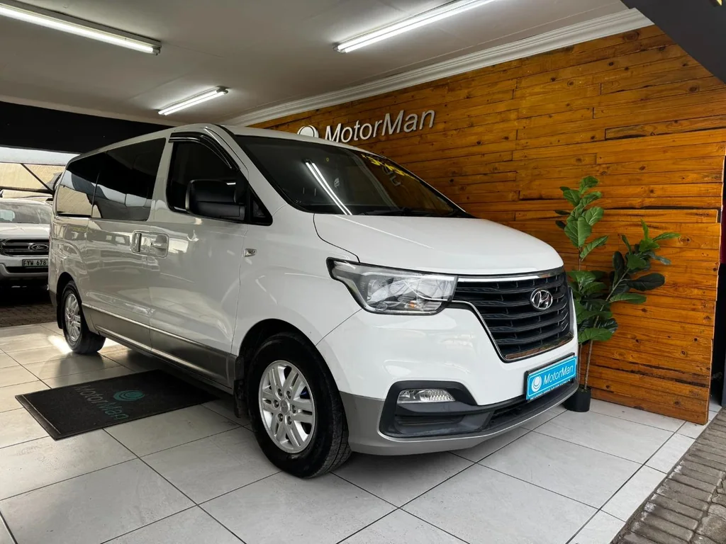 2019 Hyundai H-1 2.4 Bus Executive – photo 1