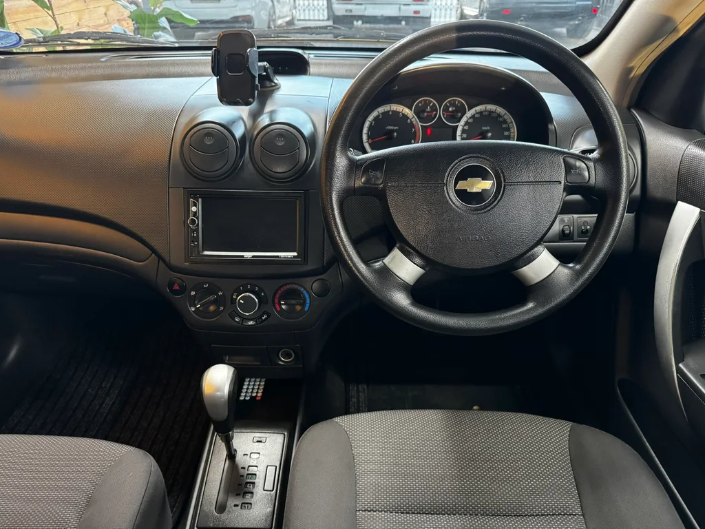 2010 Chevrolet Aveo 1.6 LS Auto Hatch – photo 11
