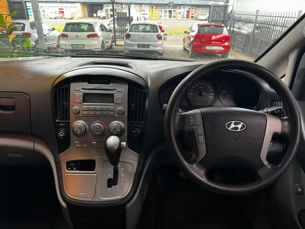 2015 Hyundai H-1 2.5CRDi Wagon GLS – photo 10