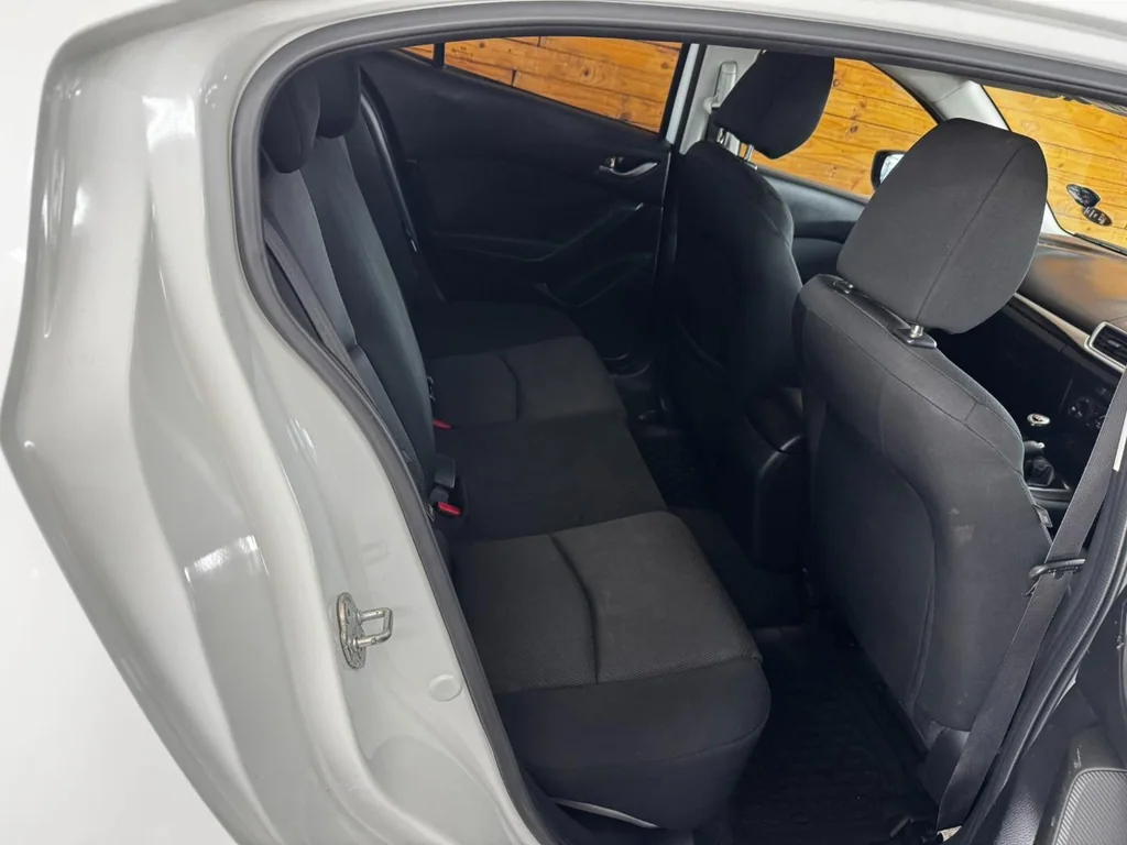 2017 Mazda Mazda3 Sedan 1.6 Original – photo 17