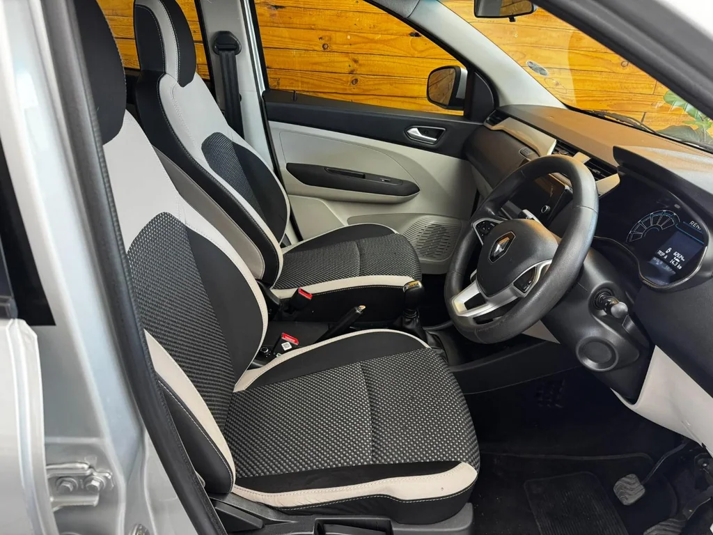 2021 Renault Triber 1.0 Prestige Auto – photo 11