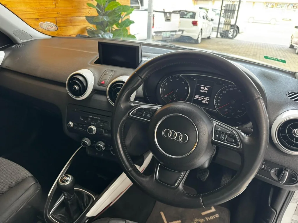 2014 Audi A1 Sportback 1.4TFSI SE R18 Le Mans Limited Edition – photo 4