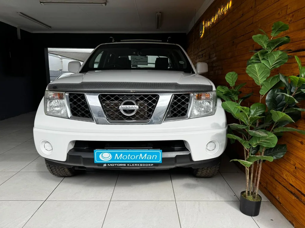 2012 Nissan Navara 2.5dCi Double Cab LE – photo 12