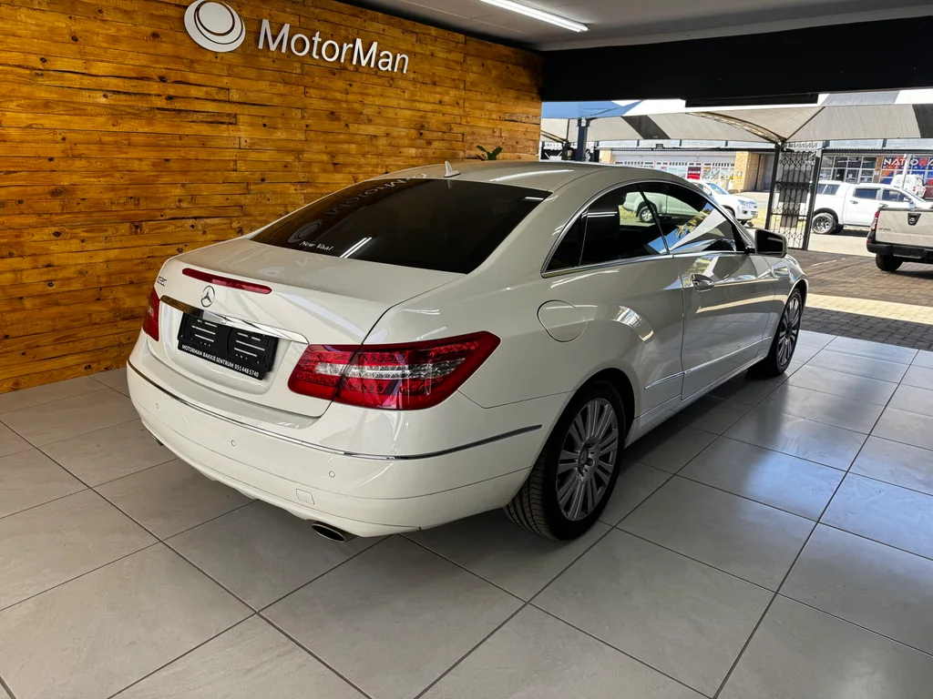 2011 Mercedes-Benz E350 Coupe Auto – photo 3