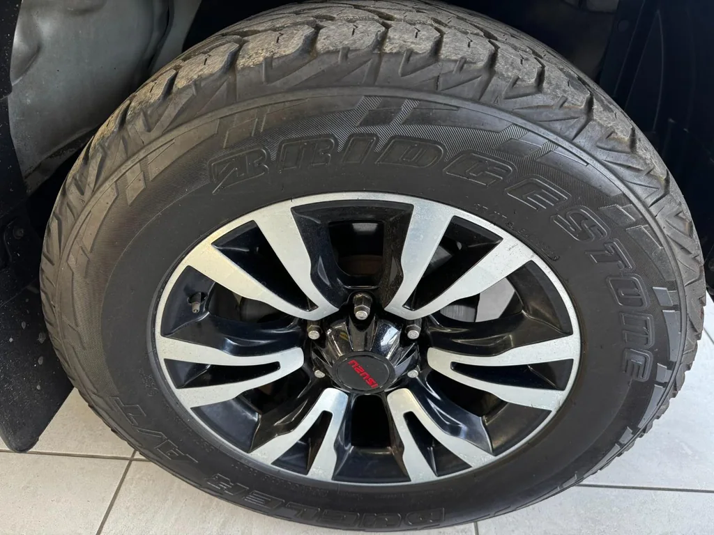 2021 Isuzu D-Max 300 3.0TD Double Cab LX Auto – photo 13