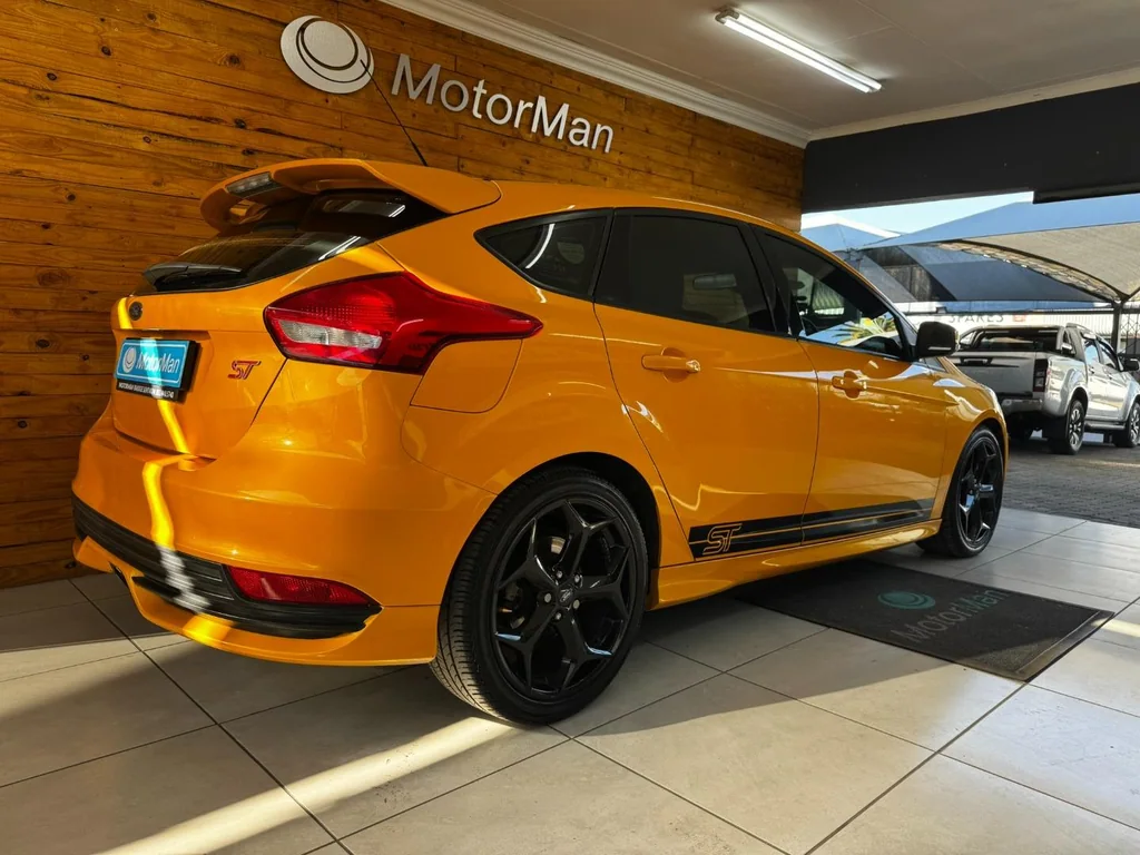 2016 Ford Focus ST 1 – photo 11