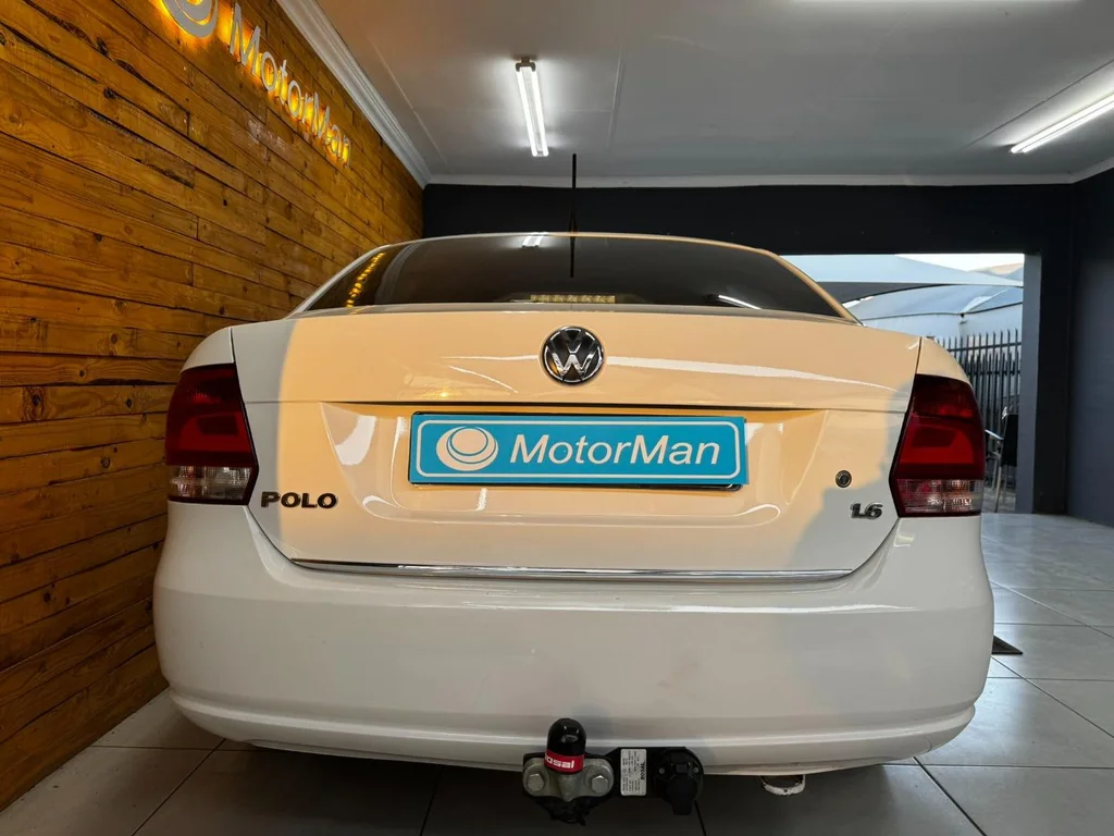 2014 Volkswagen Polo Sedan 1.6 Comfortline – photo 2