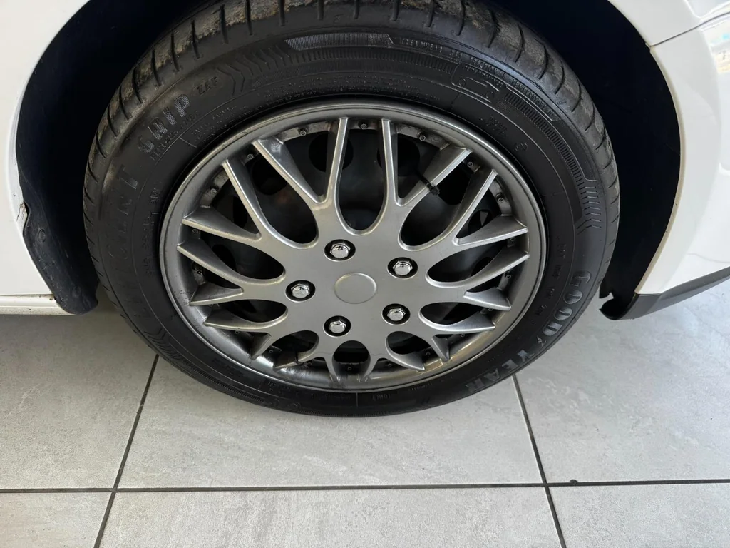 2011 Volkswagen Jetta 1.6 Trendline – photo 5