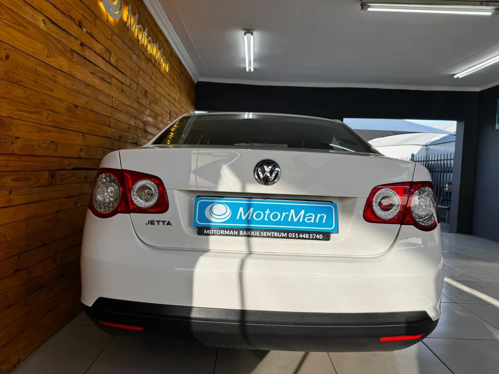 2011 Volkswagen Jetta 1.6 Trendline – photo 7