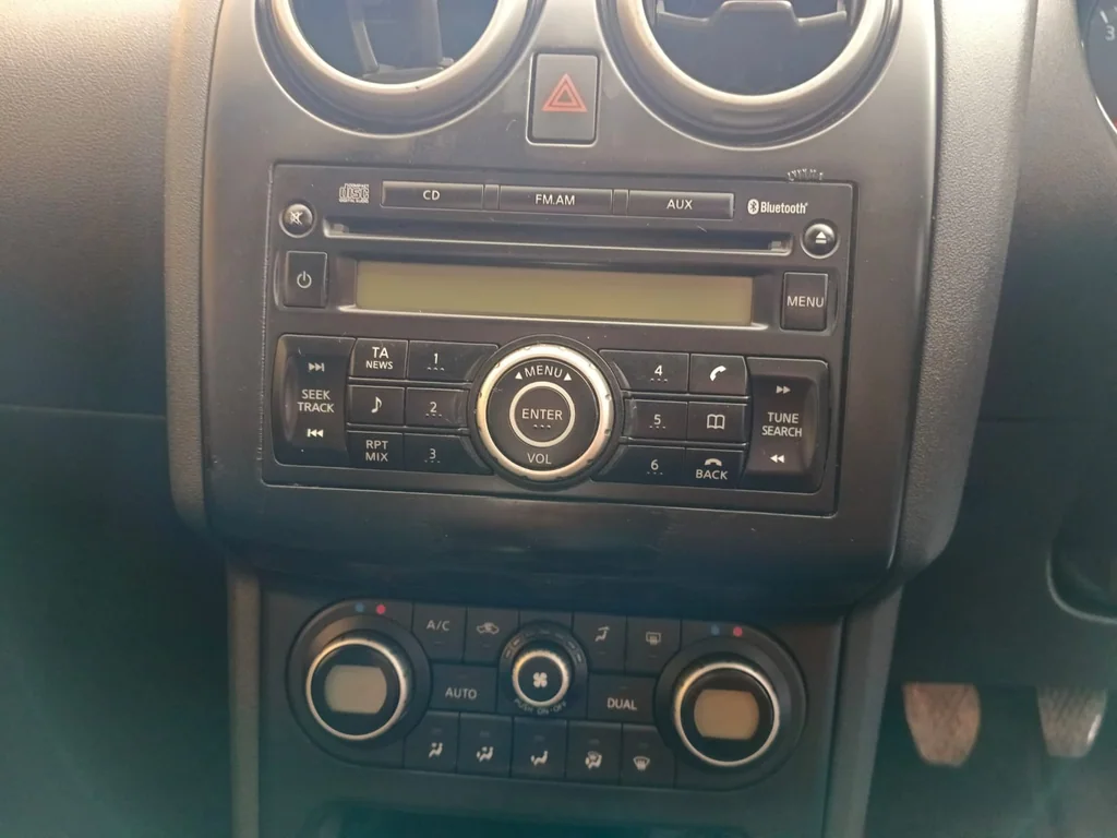 2010 Nissan Qashqai 2.0 Acenta Manual – photo 16