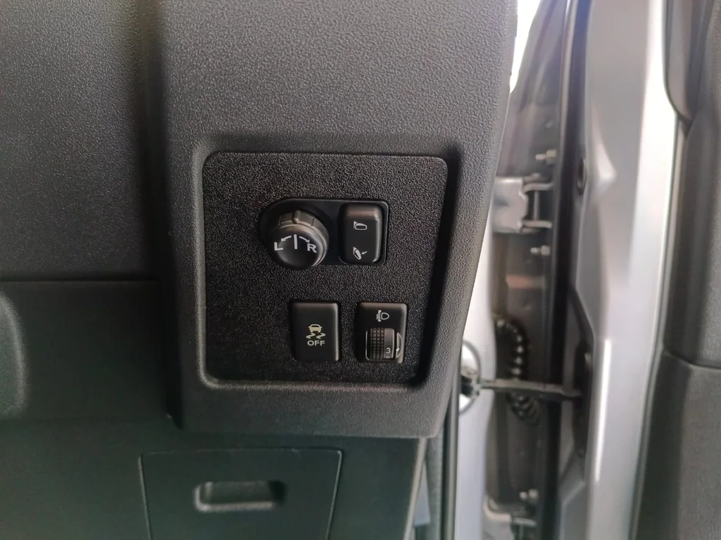 2010 Nissan Qashqai 2.0 Acenta Manual – photo 15