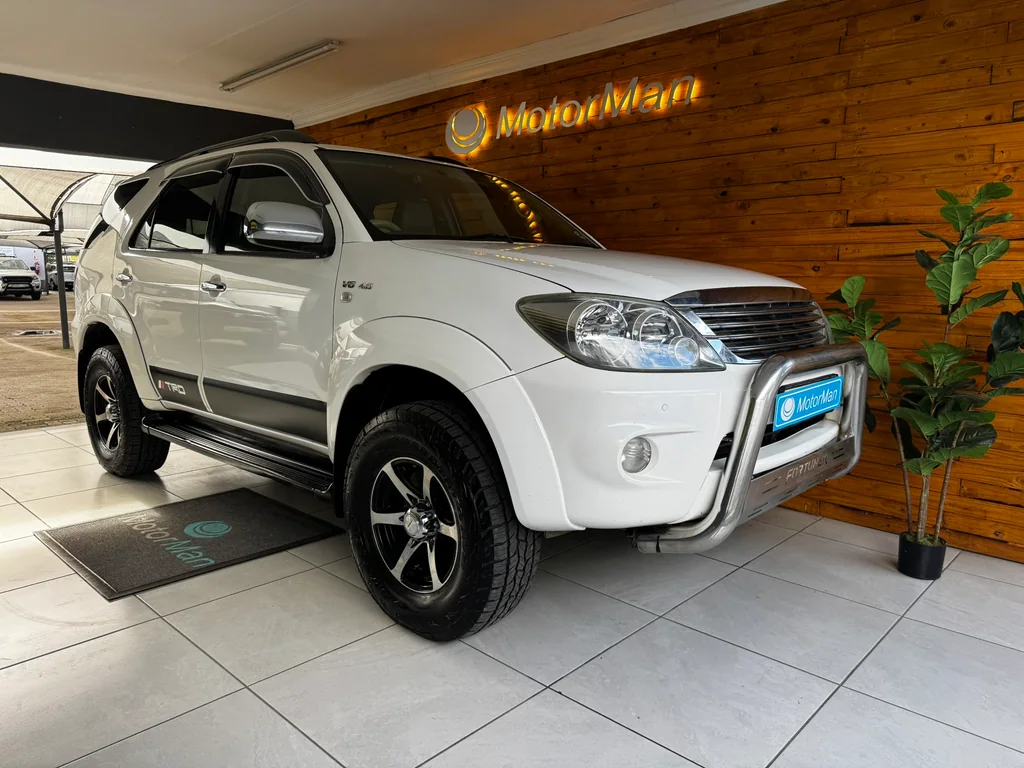 2006 Toyota Fortuner 4.0 V6 4X2 Manual – photo 1