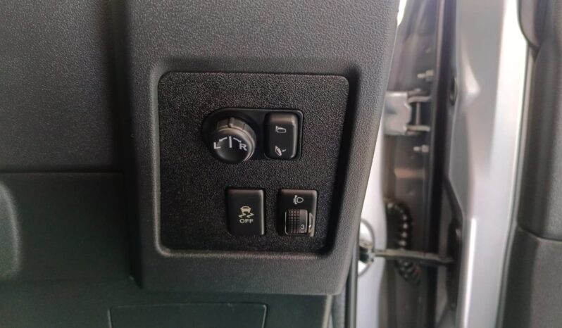 2010 Nissan Qashqai 2.0 Acenta Manual For Sale In Bloemfontein full
